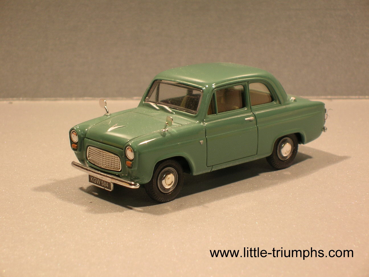 Ford 100 E - Lichen Green -